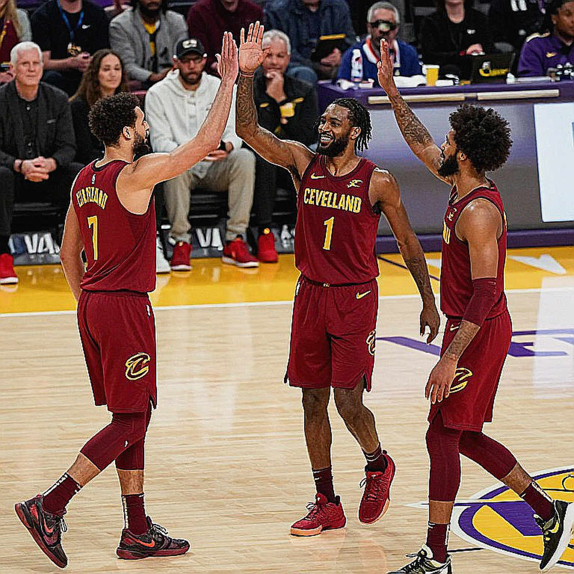 Tkzin's Three Aces: History on a Debut Night, and the Question the Scoreboard Forgot Tkzin's Three Aces: History on a Debut Night, and the Question the Scoreboard Forgot