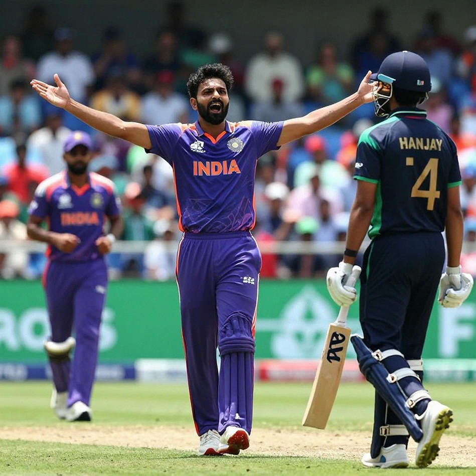 হোয়াইটওয়াশের আড়ালে: মহিলা ক্রিকেটের তিনটি সংকেত ও একটি অসম্পূর্ণ লেজার